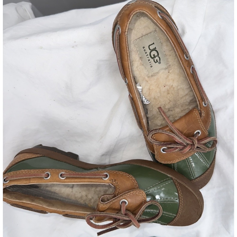 UGG Australia‎ Duck Boots Leather Sherpa Shearling Lined 6.5 Boat Green Brown